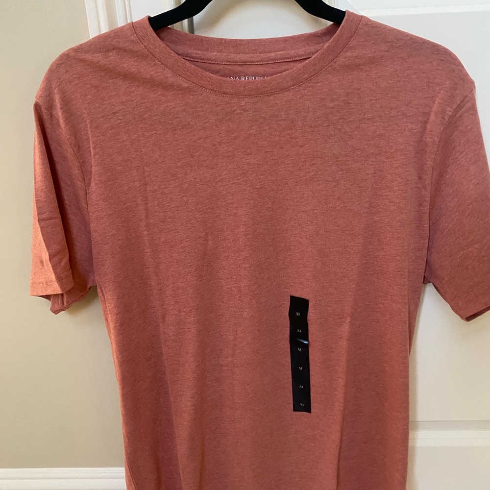 Banana Republic Men’s Premium Wash T-Shirt - Size Medium